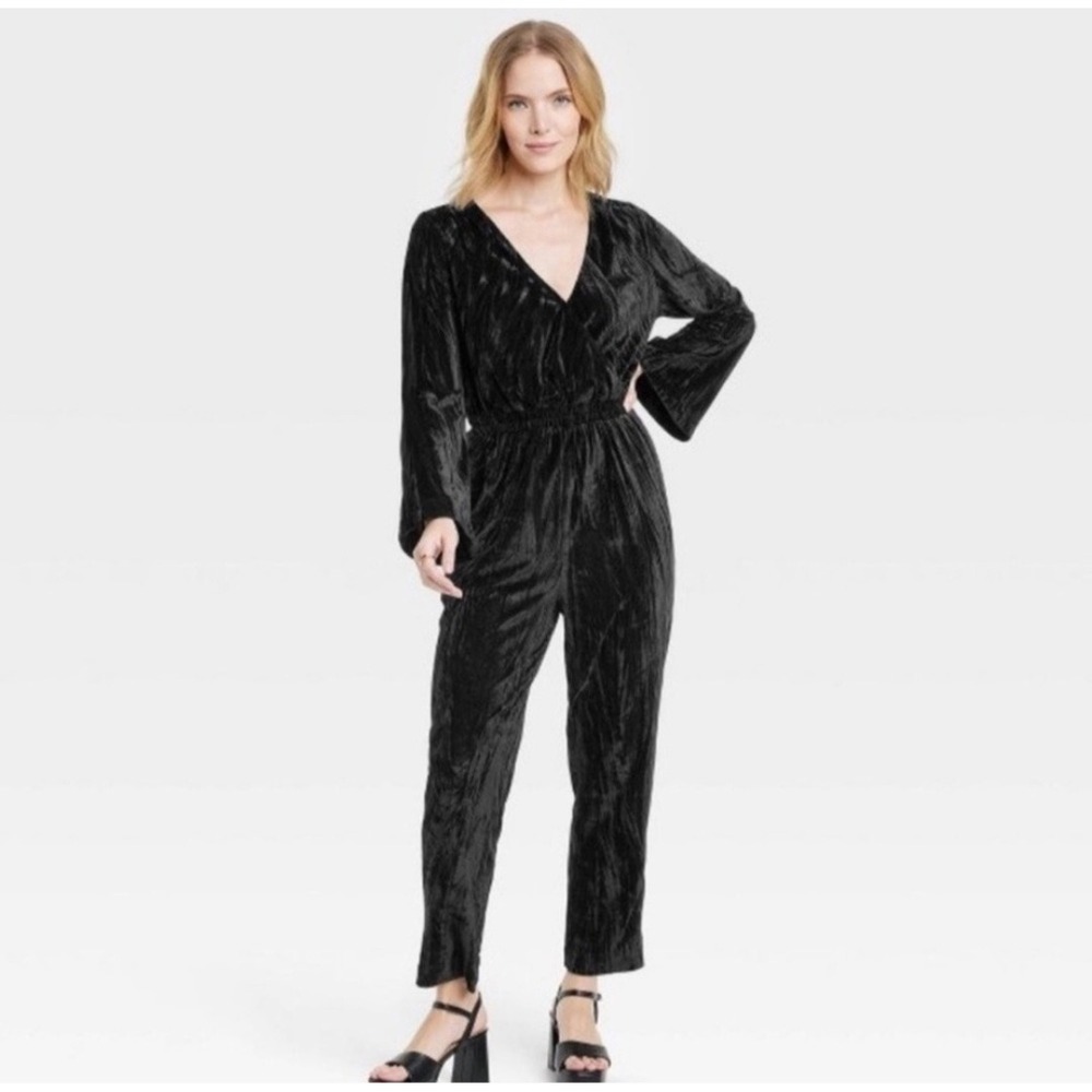 A New Day Black Velour Romper Jumpsuit  Pantsuit Christmas‎ Coctkail Size L EUC